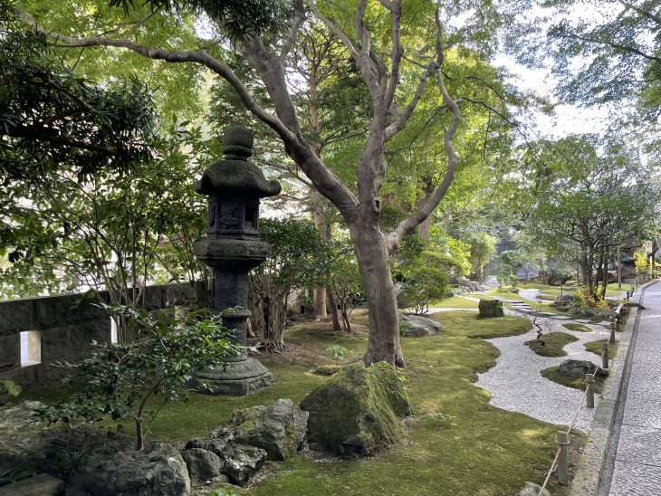 報国寺　参道